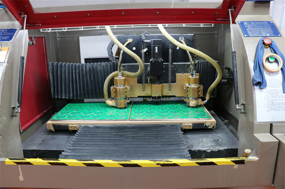 Goede prijs. FR4 Raad die van aluminium Multilayer PCB Gleen Soldermask vervaardigen online