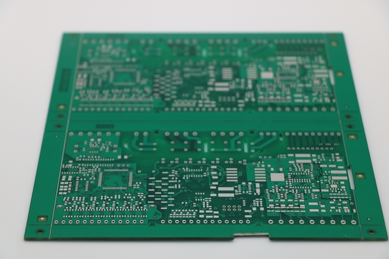 Goede prijs. FR4 Meerschaal printplaten Groen soldeermasker Wit zijdeplaat PCB-assemblage online